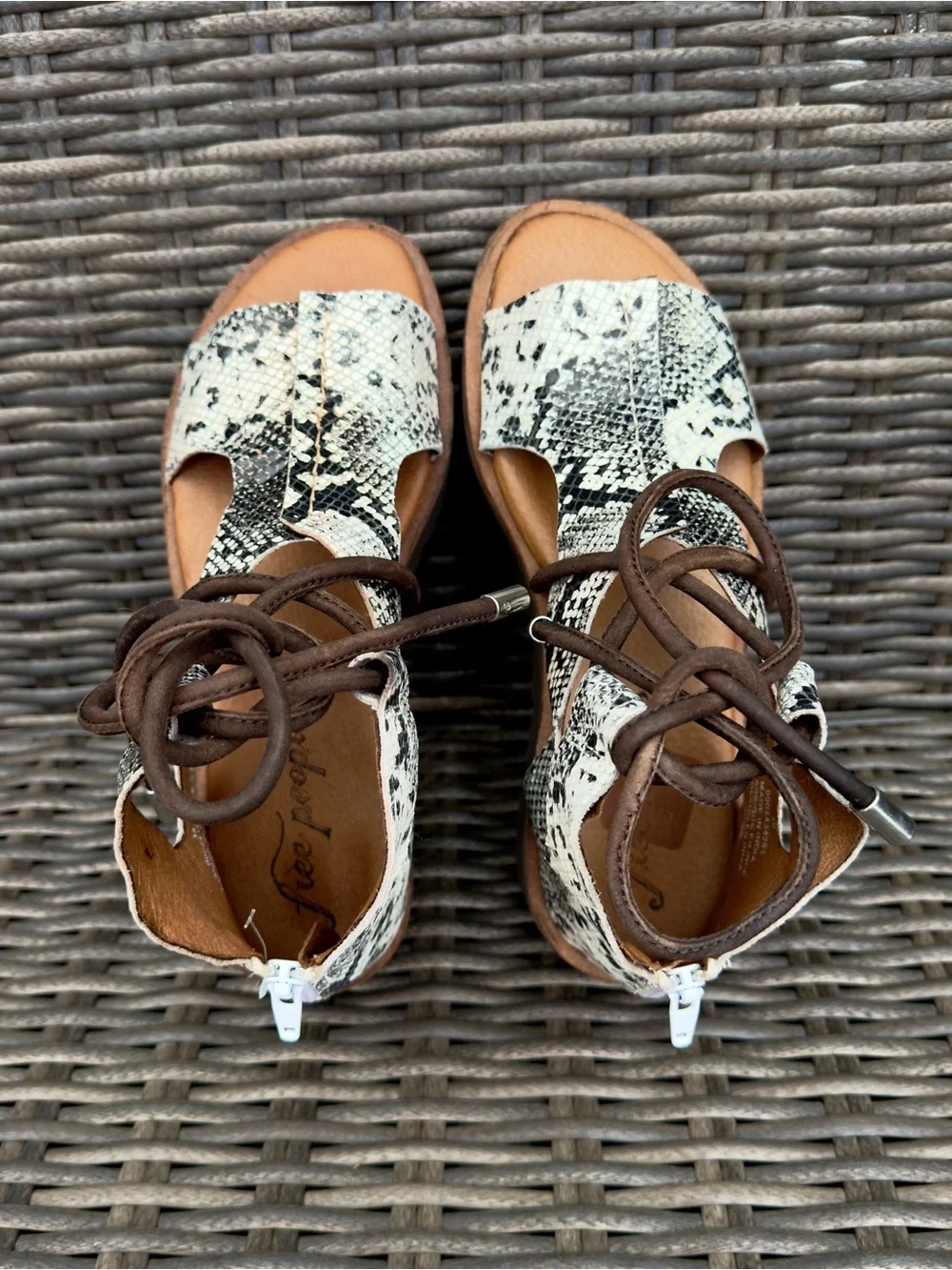 Free People Aubrey Wrap Sandals Snakeskin Platform Lace-Up Women’s EU 38 US 7.5